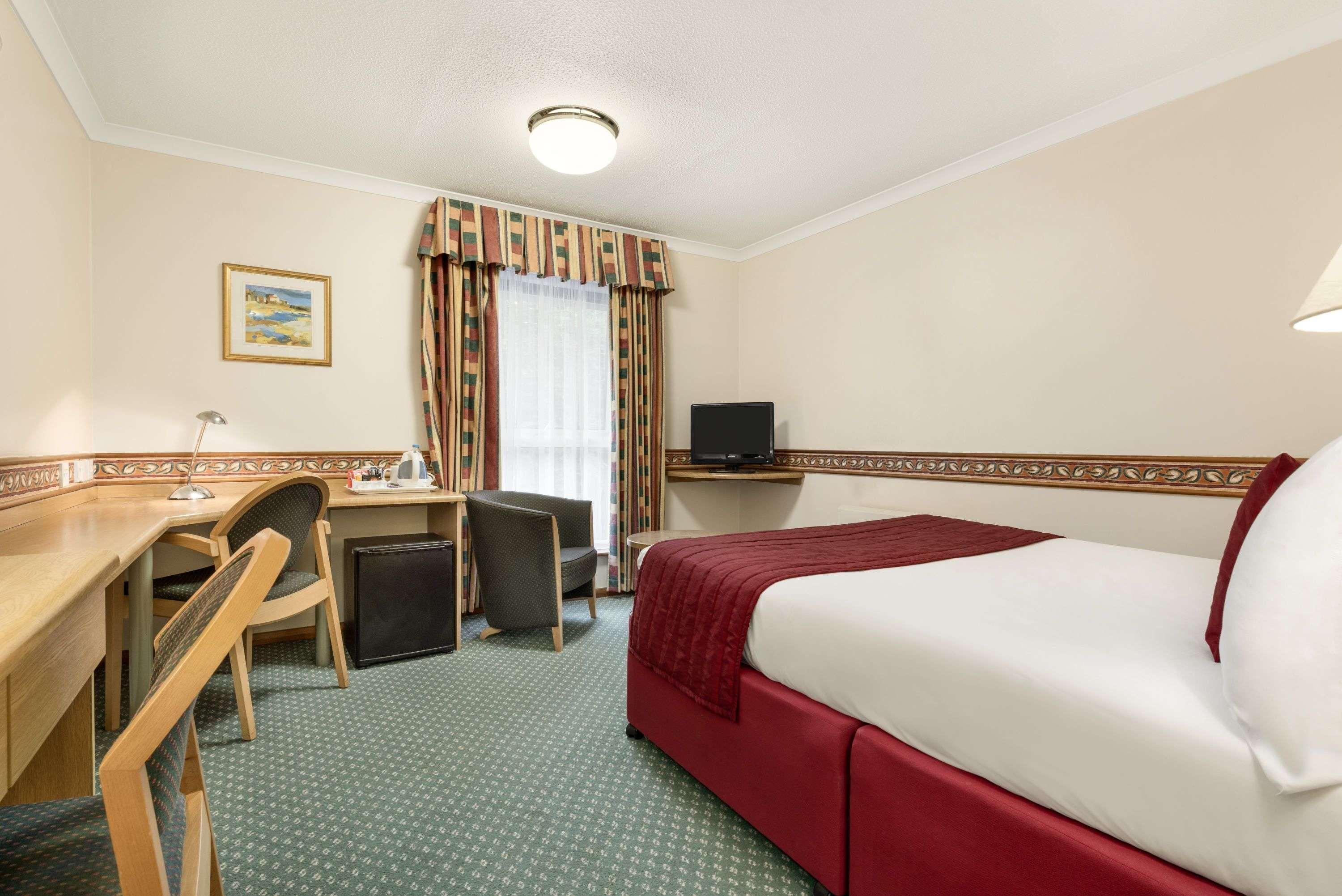 Days Inn By Wyndham Donington Castle Donington Εξωτερικό φωτογραφία