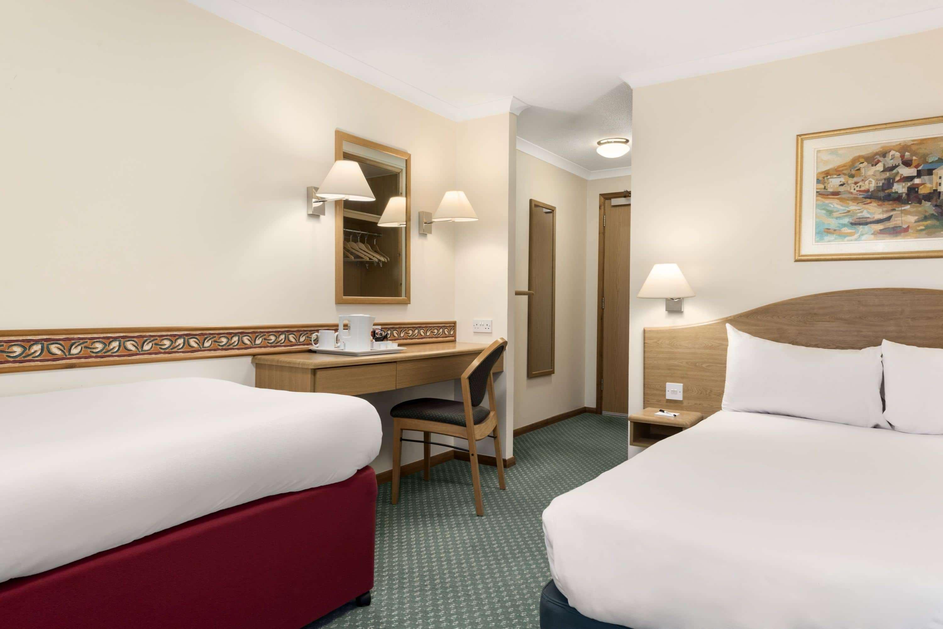 Days Inn By Wyndham Donington Castle Donington Εξωτερικό φωτογραφία